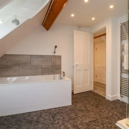 Flowergate Heights Apartamento Whitby