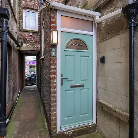 Flowergate Heights Apartman *